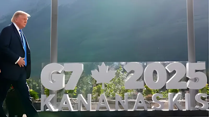 Trump Leaves G7 Early