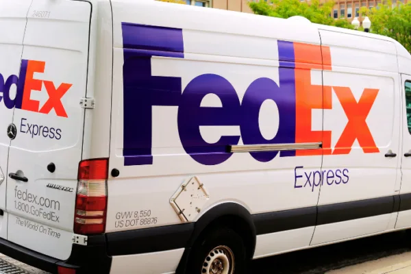 FedEx Suing